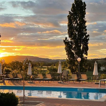 Agriturismo La Sovana Сартеано Екстериор снимка