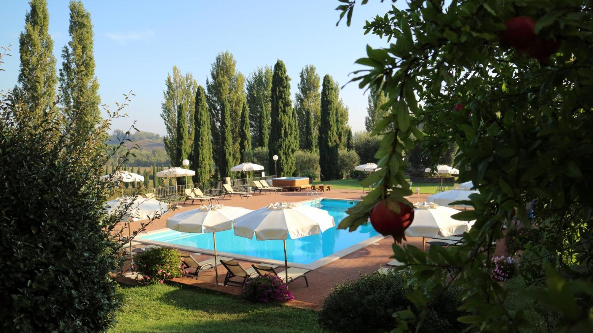 Agriturismo La Sovana Сартеано Екстериор снимка