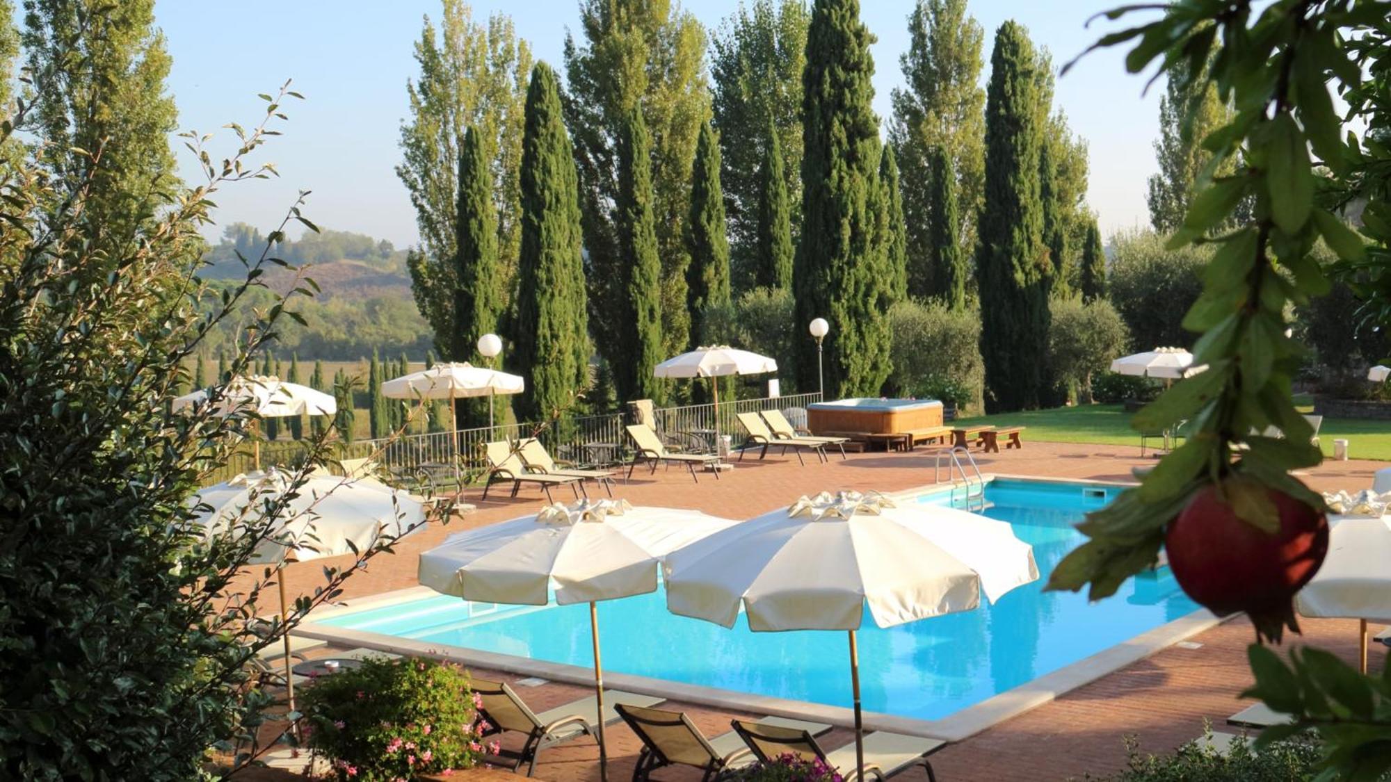 Agriturismo La Sovana Сартеано Екстериор снимка