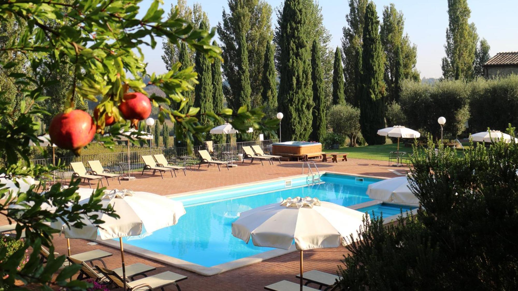 Agriturismo La Sovana Сартеано Екстериор снимка