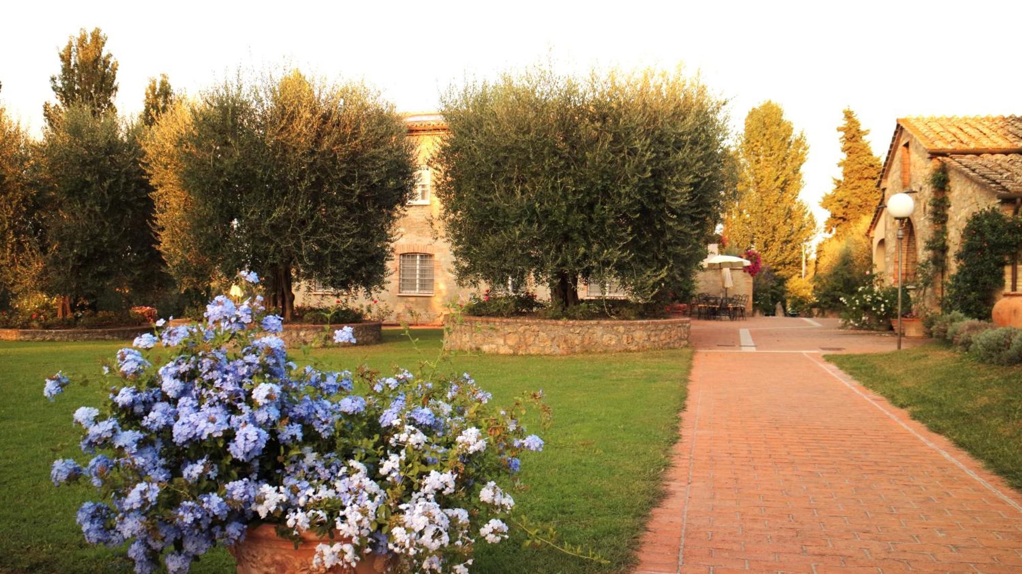 Agriturismo La Sovana Сартеано Екстериор снимка