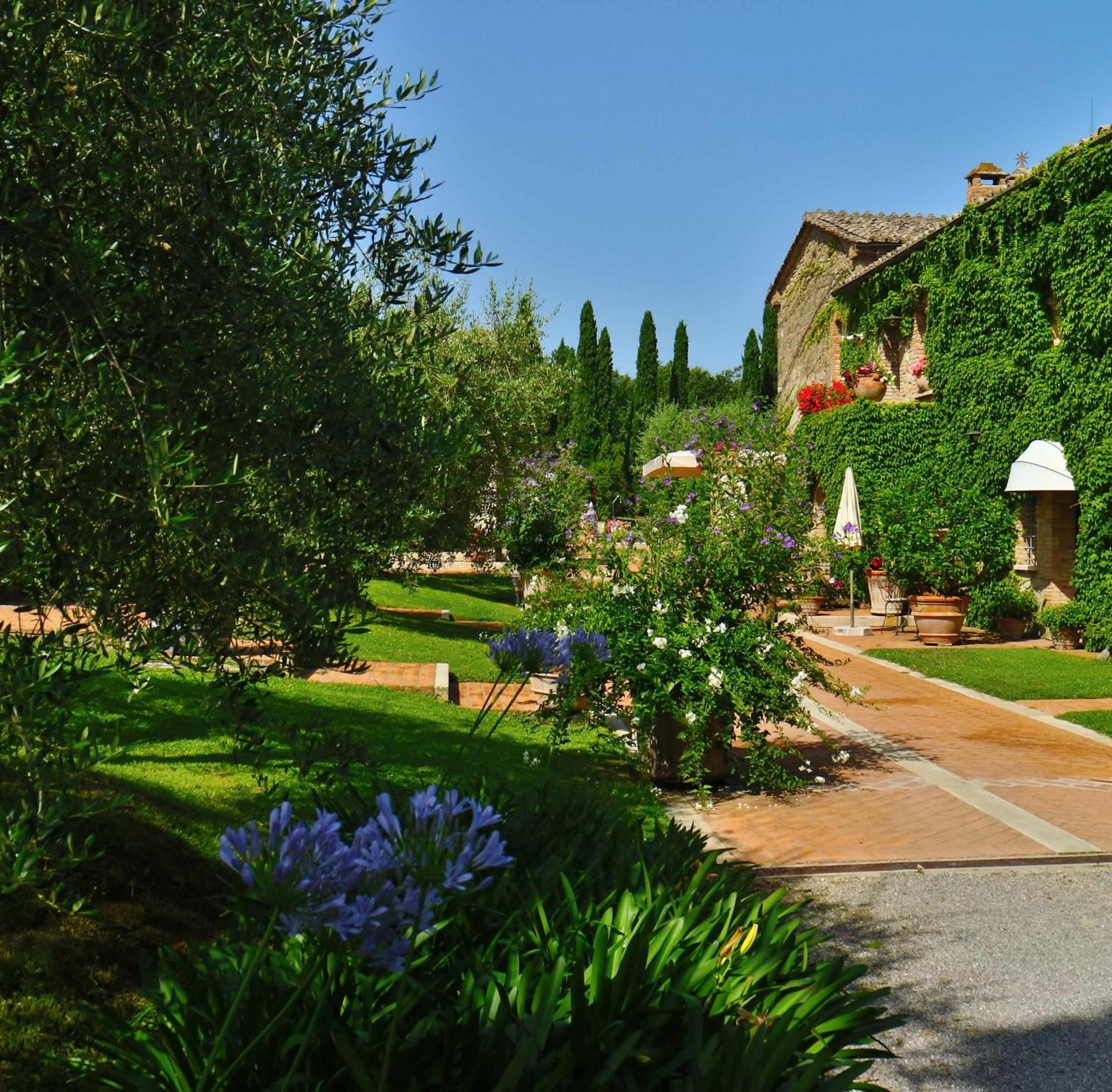 Agriturismo La Sovana Сартеано Екстериор снимка